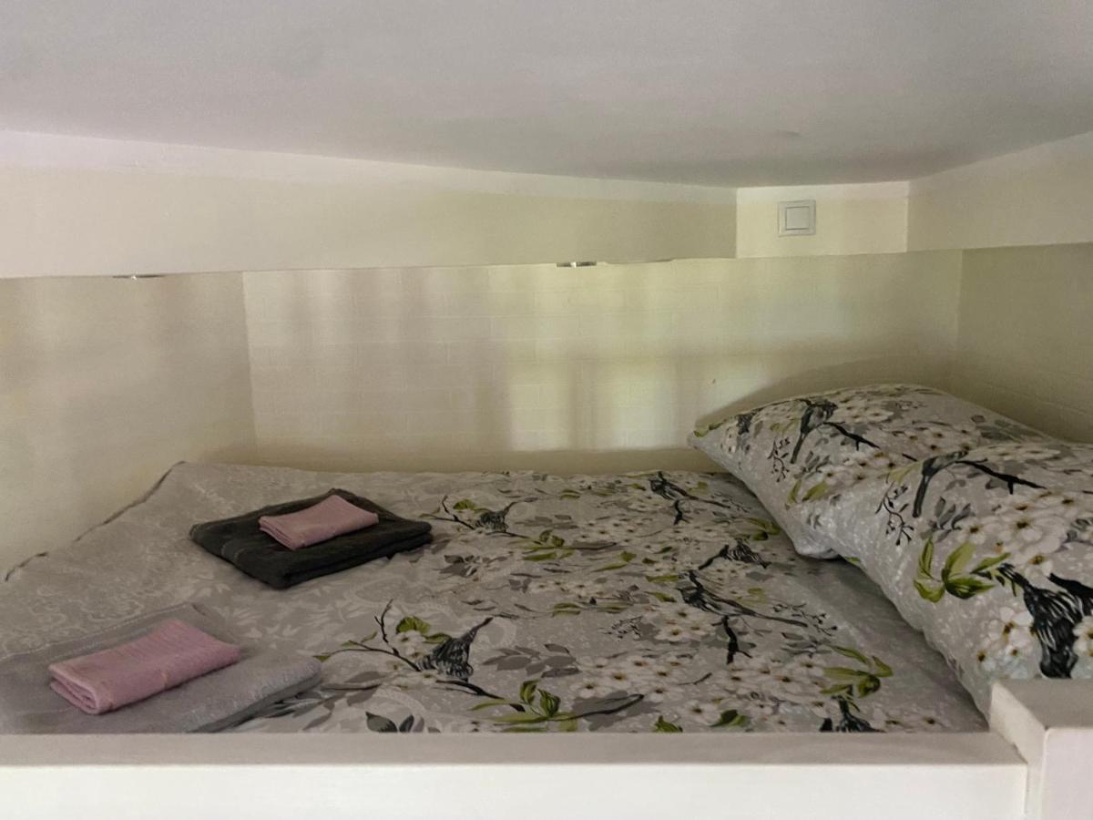 Przytulna Kawalerka Z Antresola Apartment Katowice Luaran gambar